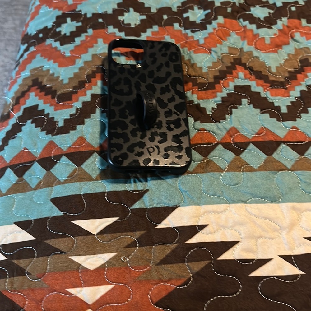 Apple iPhone 13 Loopy case, black leopard 📱
